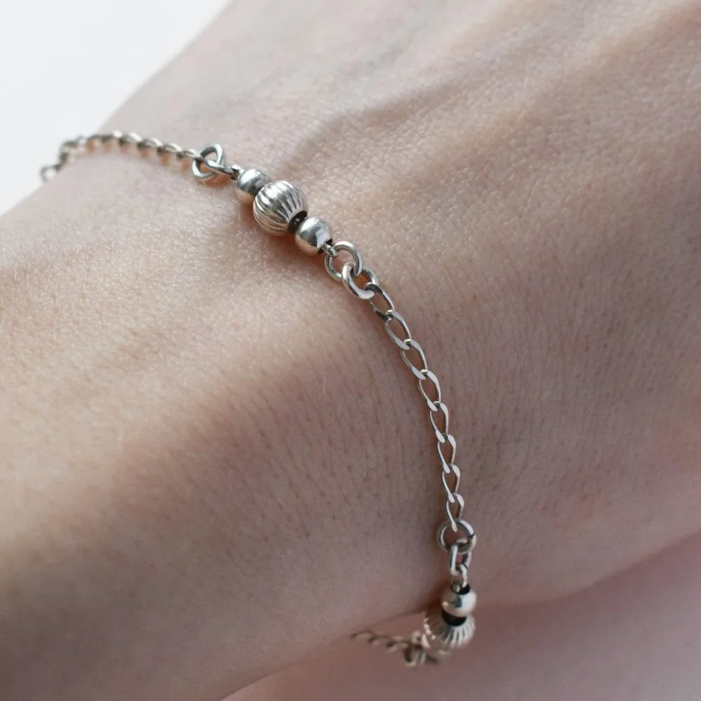 Thin simple silver chain bracelet, dainty minimalist stacking bracelet